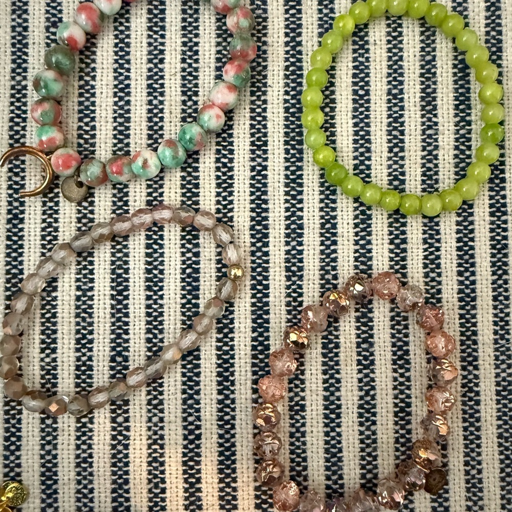 Sundrenched Colorful Beaded Bracelets Set - Picture 7 of 10